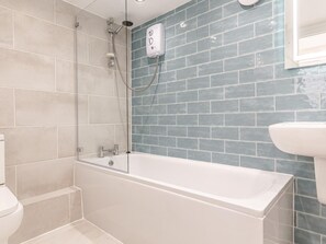 Bathroom - 3 Bed in Fowey (oc-81108) (Fowey)