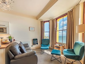 TV - 2 Bed in Tenby (oc-fb233) (Tenby)