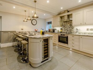 Private kitchen - 4 Bed in Matlock (oc-82198) (Cromford)