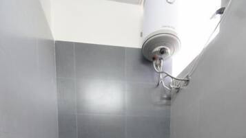 Shower, towels, soap, shampoo