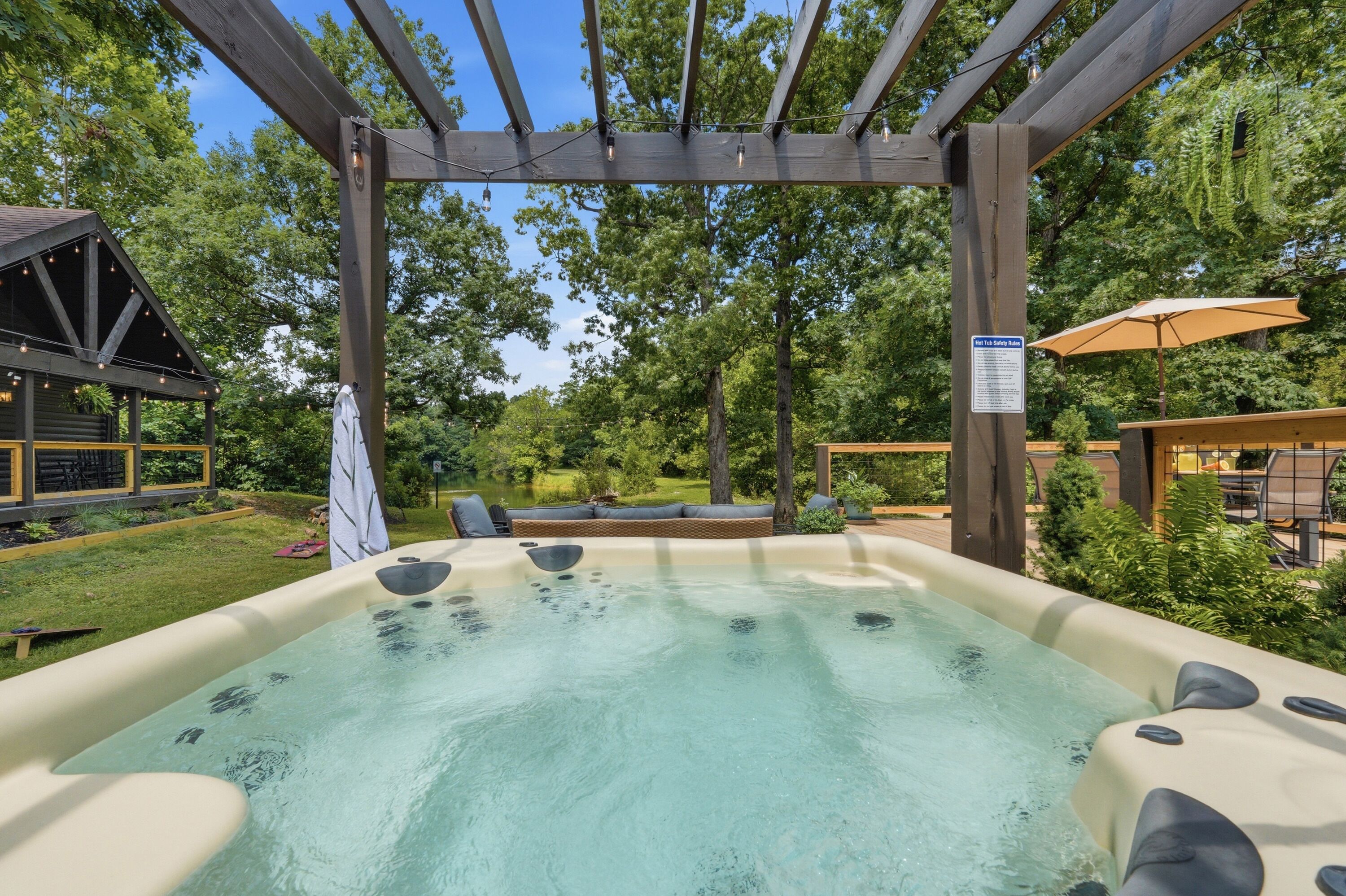 Outdoor spa tub