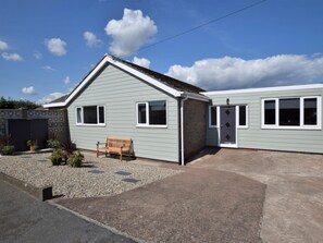 Exterior - 4 Bed in Chathill (oc-82235) (Beadnell)