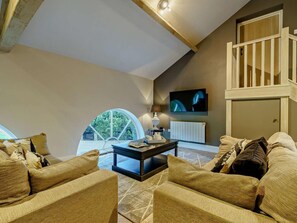 Living area - 1 Bed in Northallerton (oc-82337) (Kirkby Fleetham)