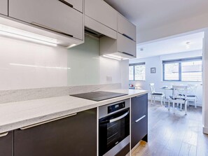Private kitchen - 2 Bed in Bidford On Avon (oc-82334) (Barton)