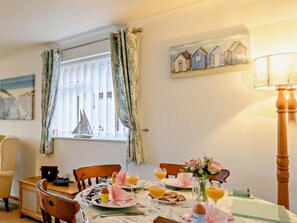 Dining - 2 Bed in Norwich (oc-81322) (Walcott)