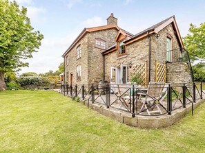 Exterior - 4 Bed in Holywell (oc-82276) (Whitford)