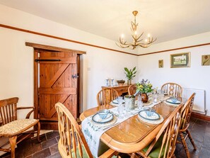Dining - 4 Bed in Holywell (oc-82276) (Whitford)