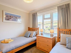 3 Schlafzimmer, Reisekinderbett, kostenloses WLAN, Bettwäsche