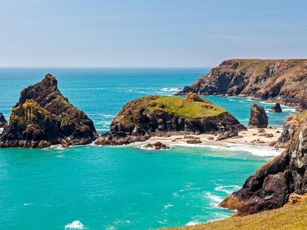 Beach - 1 Bed in Helston (oc-82495) (Ruan Minor)