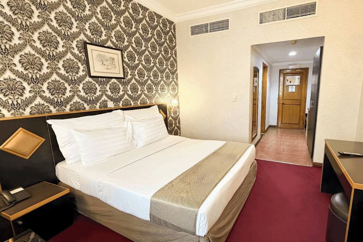 Family Suite | Iron/ironing board (on request), WiFi (free)