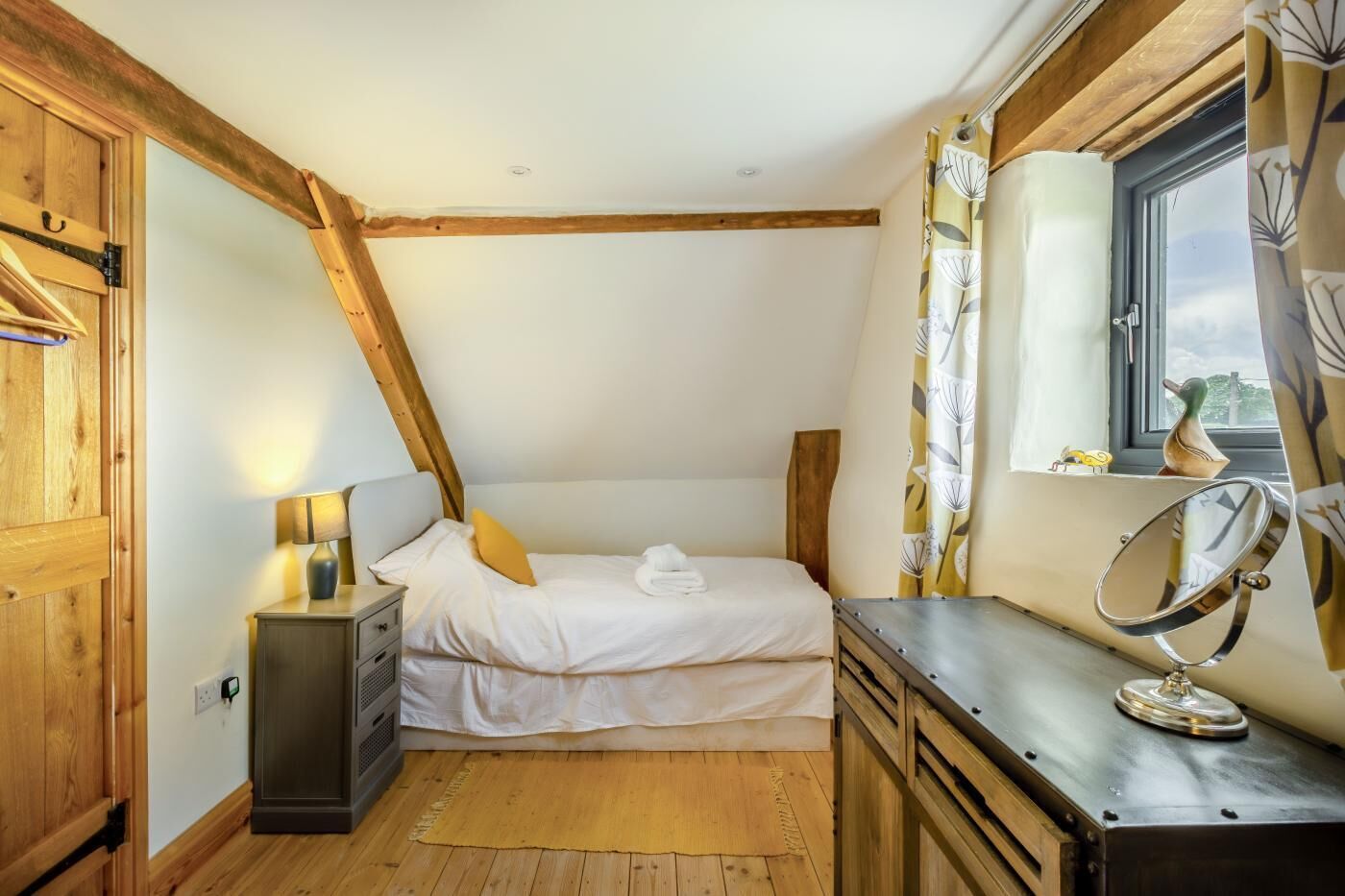 2 Bed In Yeovil (Oc-82694) - Yeovil