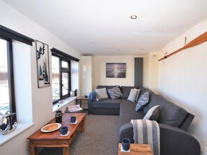 TV - 4 Bed in Brixham (oc-82808) (Brixham)