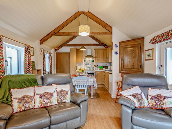 Interior - 2 Bed in Beaworthy (oc-82819) (Ashwater)