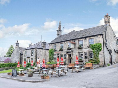 3 Bed in Bakewell (oc-82845)