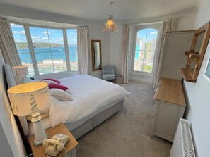 2 bedrooms, travel cot, free WiFi, bed sheets - 2 Bed in Tenby (oc-82979) (Tenby)