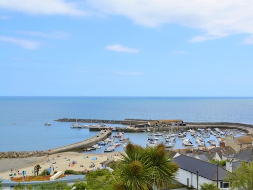 1 Bed in Lyme Regis (oc-83213)