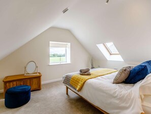 Free WiFi, bed sheets - 1 Bed in Corsham (oc-83690) (Box)