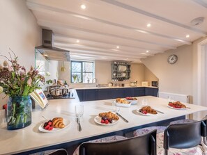 Dining - 3 Bed in Hay-on-wye (oc-83593) (Hay-on-Wye)