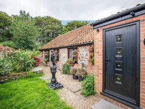 Exterior - 3 Bed in Norwich (oc-83711) (Trimingham)