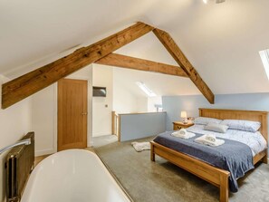 Bügeleisen/Bügelbrett, Reisekinderbett, kostenloses WLAN, Bettwäsche