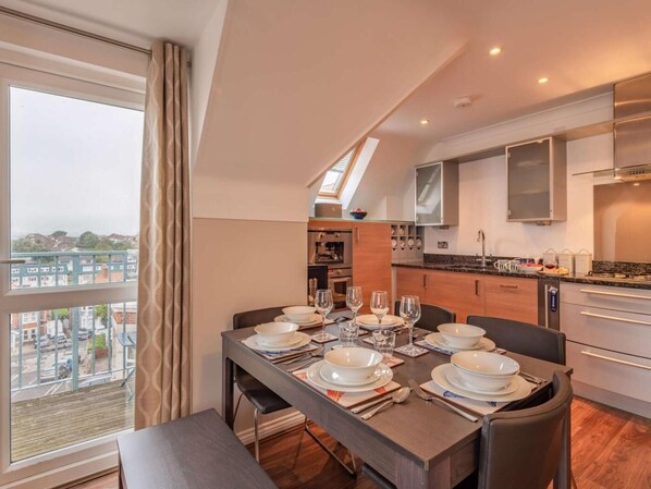 Dining - 3 Bed in Swanage (oc-83794) (Swanage)