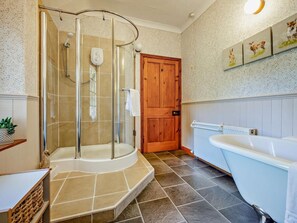 Bathroom - 3 Bed in Holmrook (oc-sz414) (Irton with Santon)