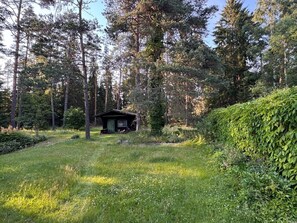 Property grounds -  Villa & Timber Cabin’6,000 m² Estate Close to Lakes, Hiking, Cycling & Fishing (Västra Götalands län)