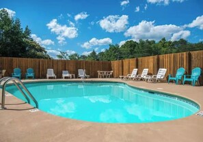 Pool - New Build Cabin! Close to Mountains, Dollywood, Parkway, Pigeon Forge (Pigeon Forge)