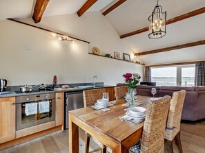 Dining - 2 Bed in Ravenglass (oc-sz409) (Ravenglass)