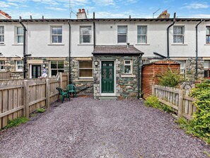 Exterior - 2 Bed in Keswick (oc-sz026) (Keswick)