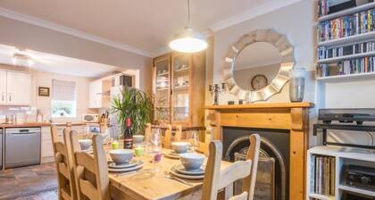 3 Bed in Gosforth (oc-sz064)