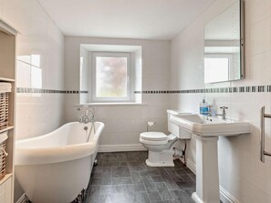 Bathroom - 3 Bed in Wigton (oc-sz050) (Ireby)