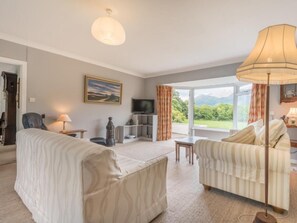 TV - 3 Bed in Keswick (oc-sz528) (Portinscale)