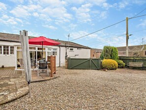 Outdoor dining - 1 Bed in Appleby-in-westmorland (oc-sz034) (Appleby-in-Westmoreland)