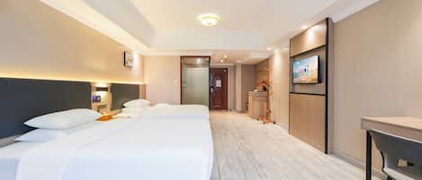 Superior Twin Room, City View | Desk, laptop workspace, free WiFi