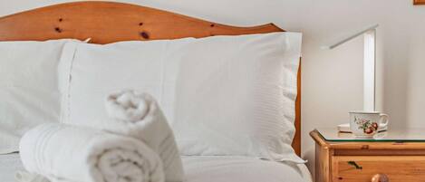 2 bedrooms, free WiFi, bed sheets