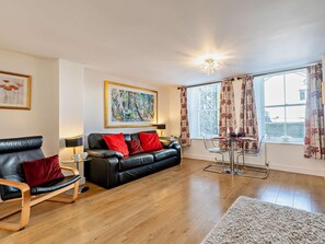 Living area - 1 Bed in Keswick (oc-sz127) (Keswick)