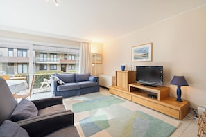 TV - 2 bedroom accommodation in Sint Idesbald (Sint Idesbald)