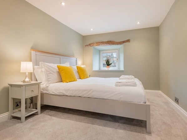 Free WiFi, bed sheets - 4 Bed in Penrith (oc-sz321) (Hackthorpe)