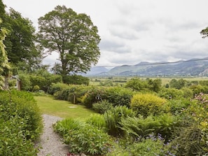 Property grounds - 3 Bed in Keswick (oc-sz422) (Underskiddaw)