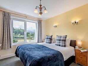 3 bedrooms, travel cot, free WiFi - 3 Bed in Keswick (oc-sz249) (Keswick)