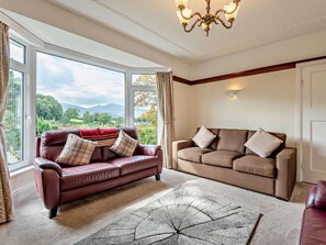 TV - 3 Bed in Keswick (oc-sz249) (Keswick)