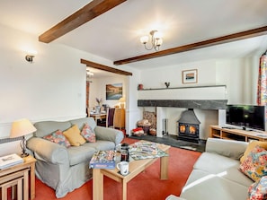 TV, fireplace - 3 Bed in Backbarrow (oc-sz332) (Backbarrow)
