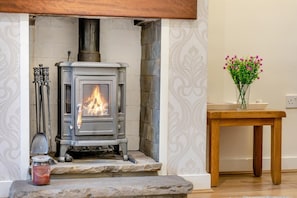 Interior - 2 Bed in Ulverston (oc-sz013) (Haverthwaite)