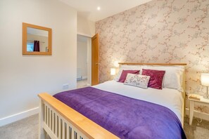 Travel cot, free WiFi - 2 Bed in Ulverston (oc-sz013) (Haverthwaite)