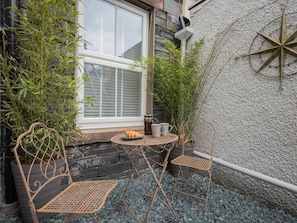 Outdoor dining - 1 Bed in Keswick (oc-sz051) (Keswick)