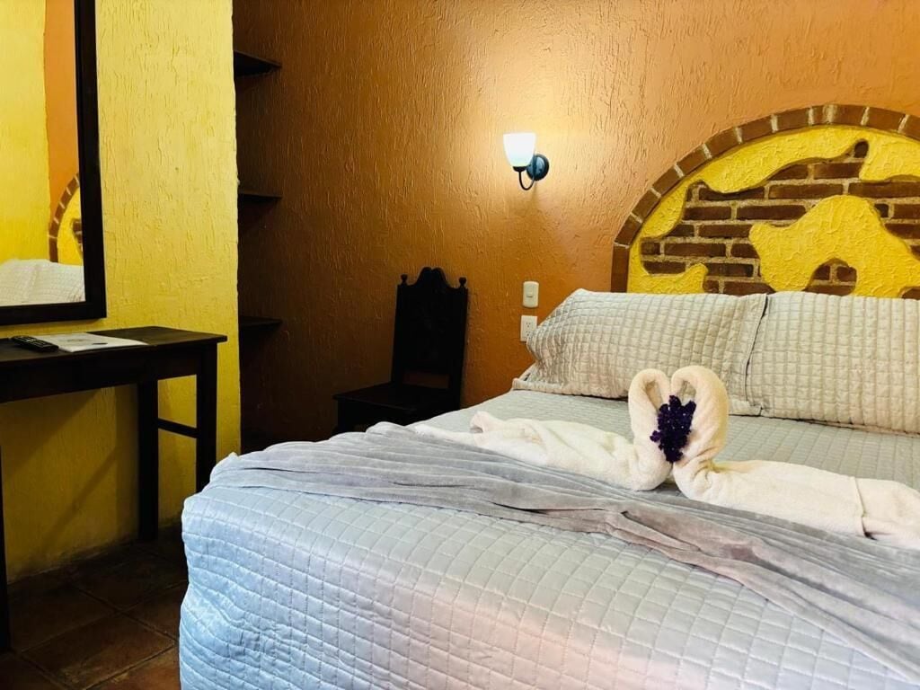 Deluxe Double Room, Courtyard View | WiFi (free), bed sheets