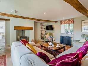 TV, fireplace - 4 Bed in Sedbergh (oc-sz595) (Millthrop)