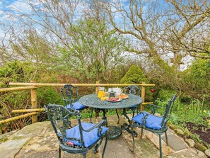 Outdoor dining - 2 Bed in Kirkby Stephen (oc-sz478) (Newbiggin-on-Lune)