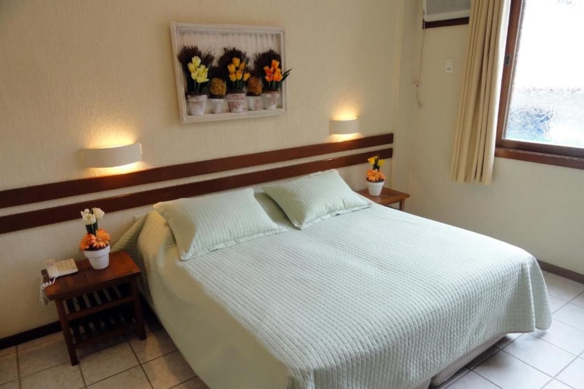 Standard-Dreibettzimmer, Poolblick